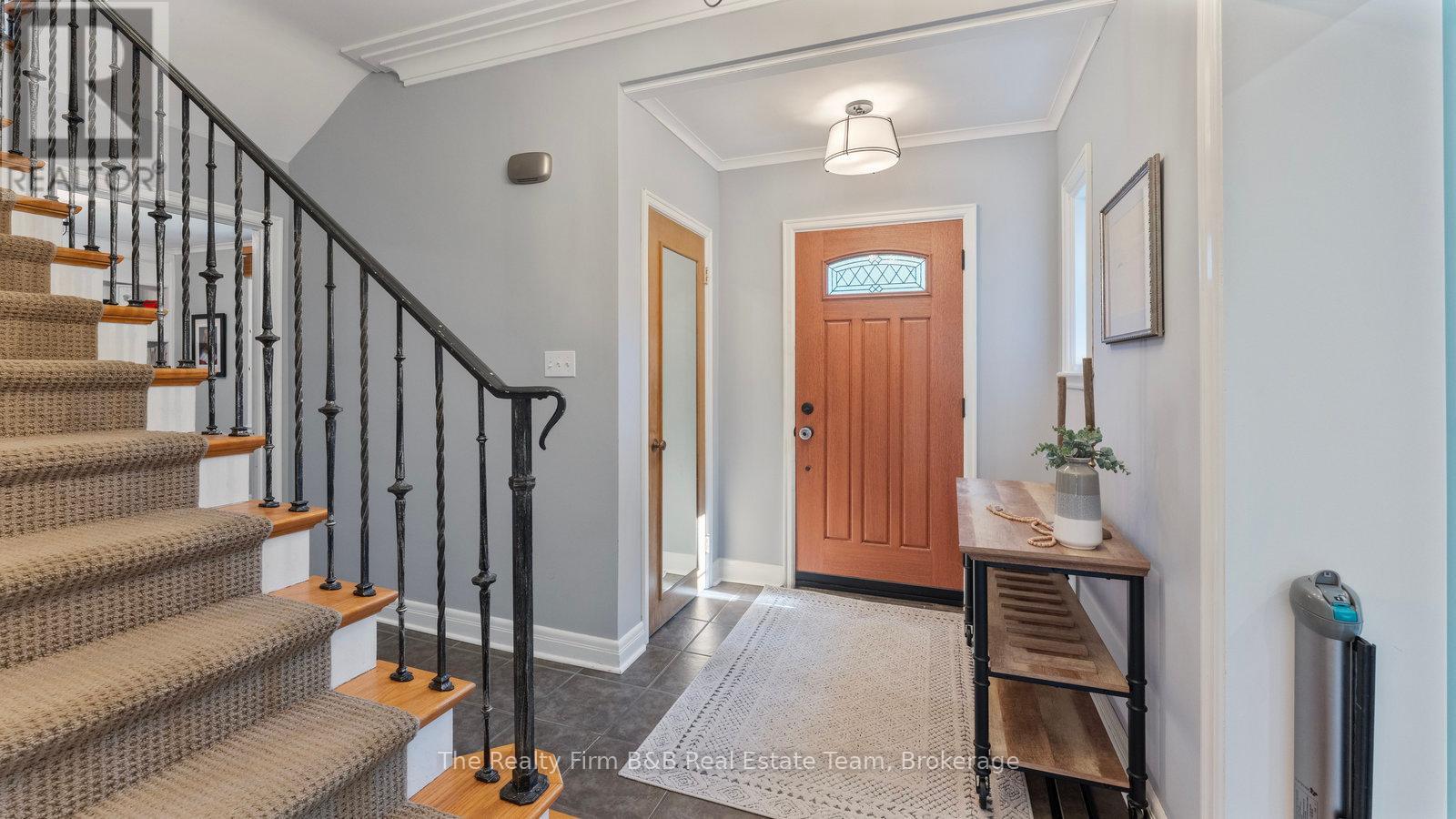 459 Devonshire Avenue, Woodstock, Ontario  N4S 5P5 - Photo 7 - X12373838