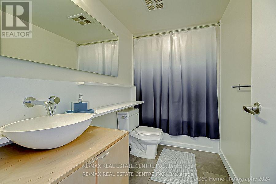 1510 - 15 Fort York Boulevard, Toronto, Ontario  M5V 3Y4 - Photo 7 - C12363738
