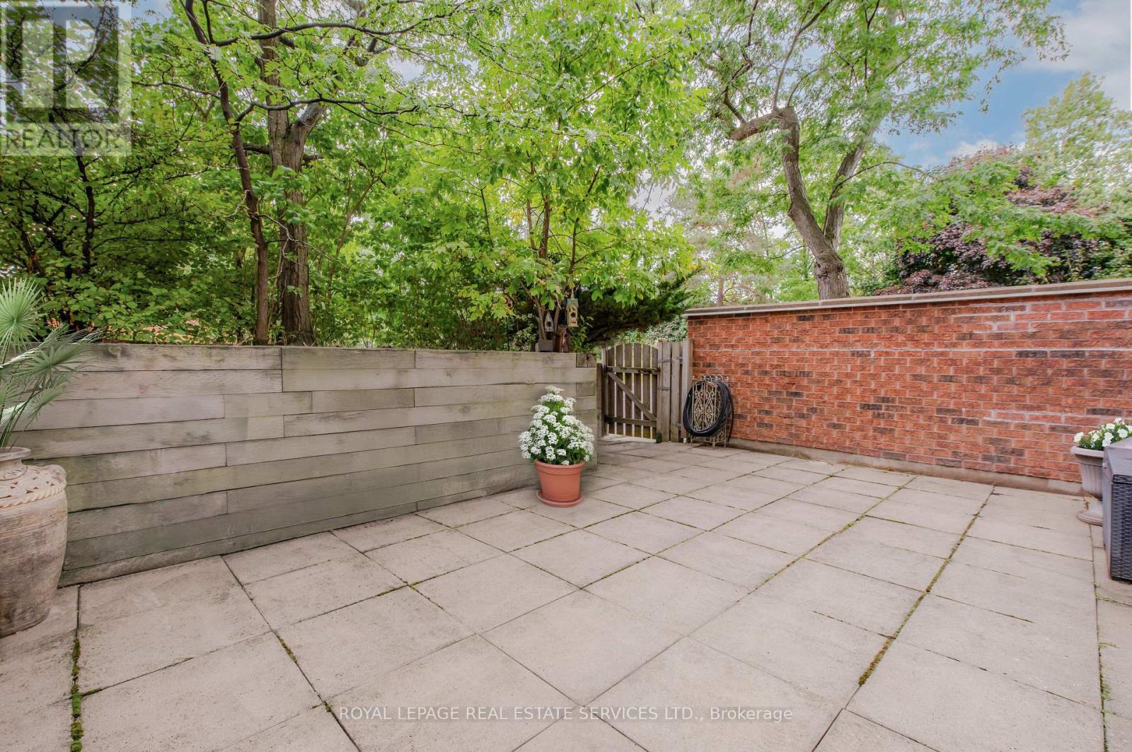 111 - 1110 Walden Circle, Mississauga (Clarkson), Ontario  L5J 4R3 - Photo 29 - W12373507
