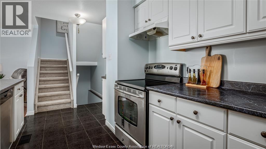 1297 Southpark Lane Unit# 83, Tecumseh, Ontario  N8N 4V2 - Photo 14 - 25022053