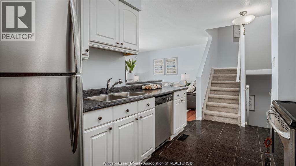 1297 Southpark Lane Unit# 83, Tecumseh, Ontario  N8N 4V2 - Photo 15 - 25022053