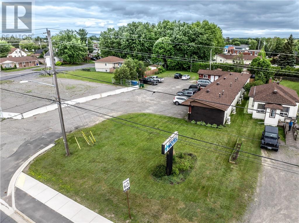 6139 N Highway 69 Highway, Hanmer, Ontario  P3P 1L1 - Photo 5 - 2123243