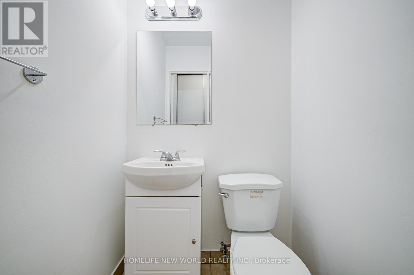 325 - 1455 Williamsport Drive, Mississauga, Ontario  L4X 2T5 - Photo 32 - W12373607