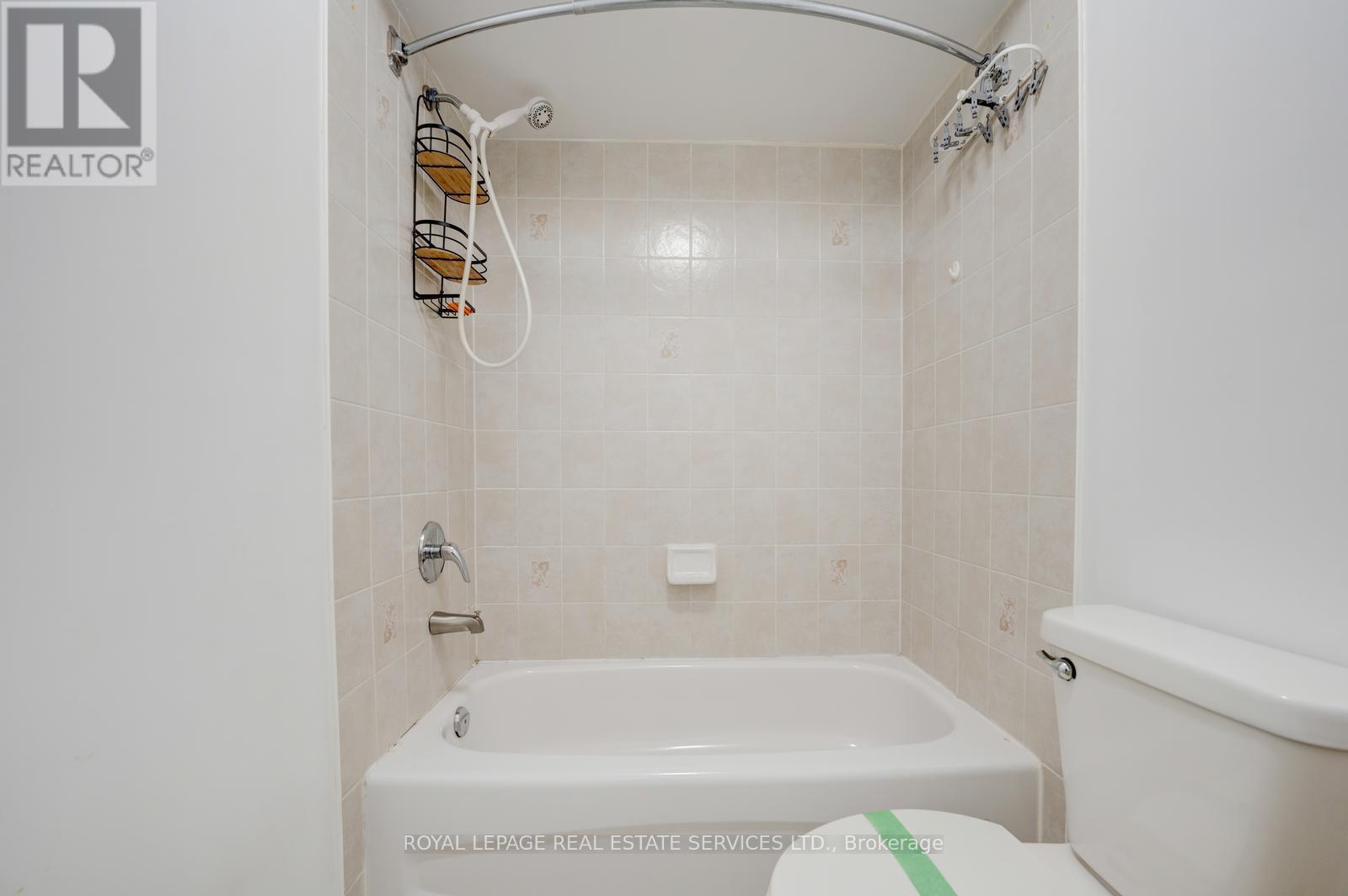 73 Mare Crescent, Toronto (West Humber-Clairville), Ontario  M9W 7E7 - Photo 19 - W12373628