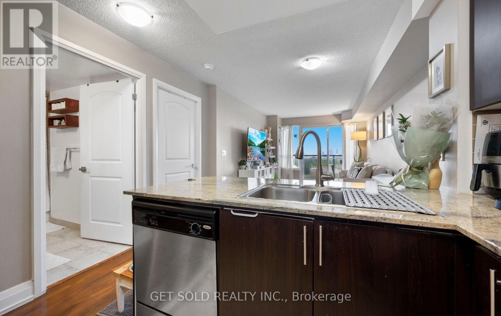 914 - 1060 Sheppard Avenue W, Toronto, Ontario  M3J 0G7 - Photo 10 - W12373680