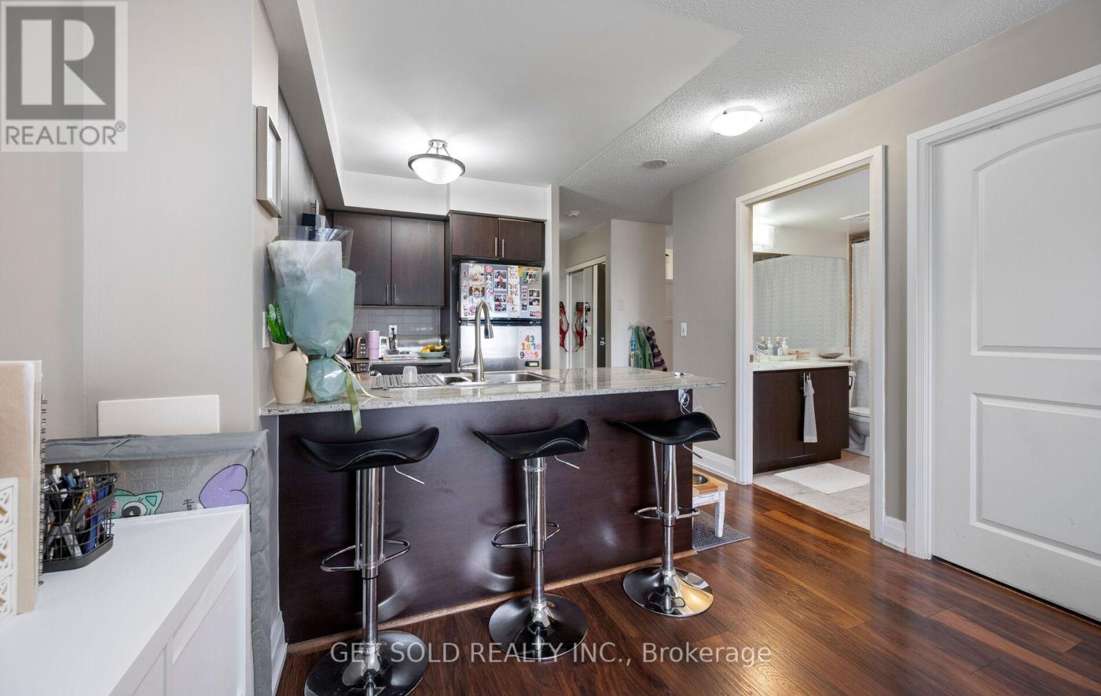 914 - 1060 Sheppard Avenue W, Toronto, Ontario  M3J 0G7 - Photo 11 - W12373680