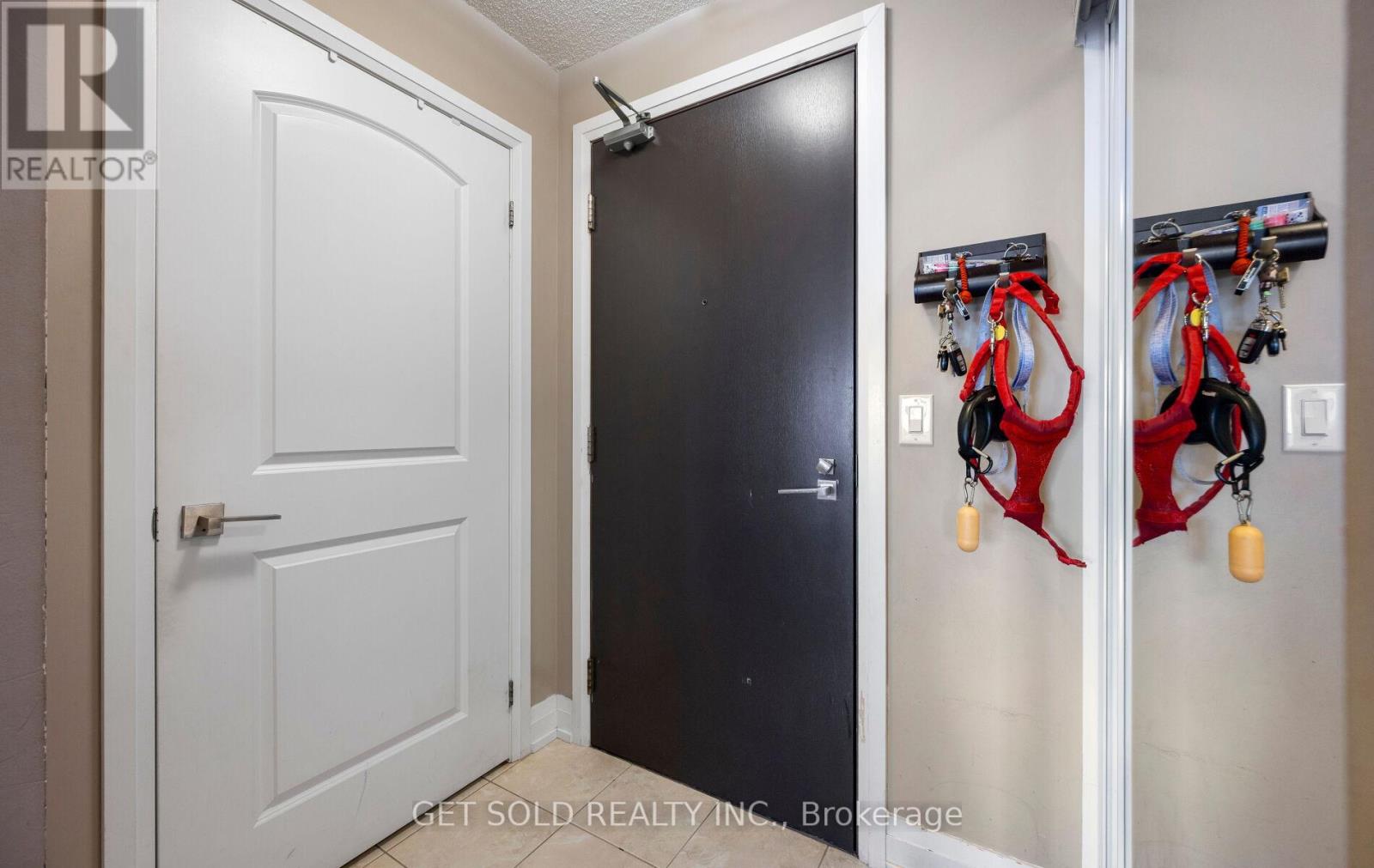 914 - 1060 Sheppard Avenue W, Toronto, Ontario  M3J 0G7 - Photo 3 - W12373680
