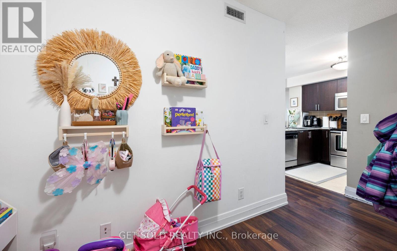 914 - 1060 Sheppard Avenue W, Toronto, Ontario  M3J 0G7 - Photo 6 - W12373680