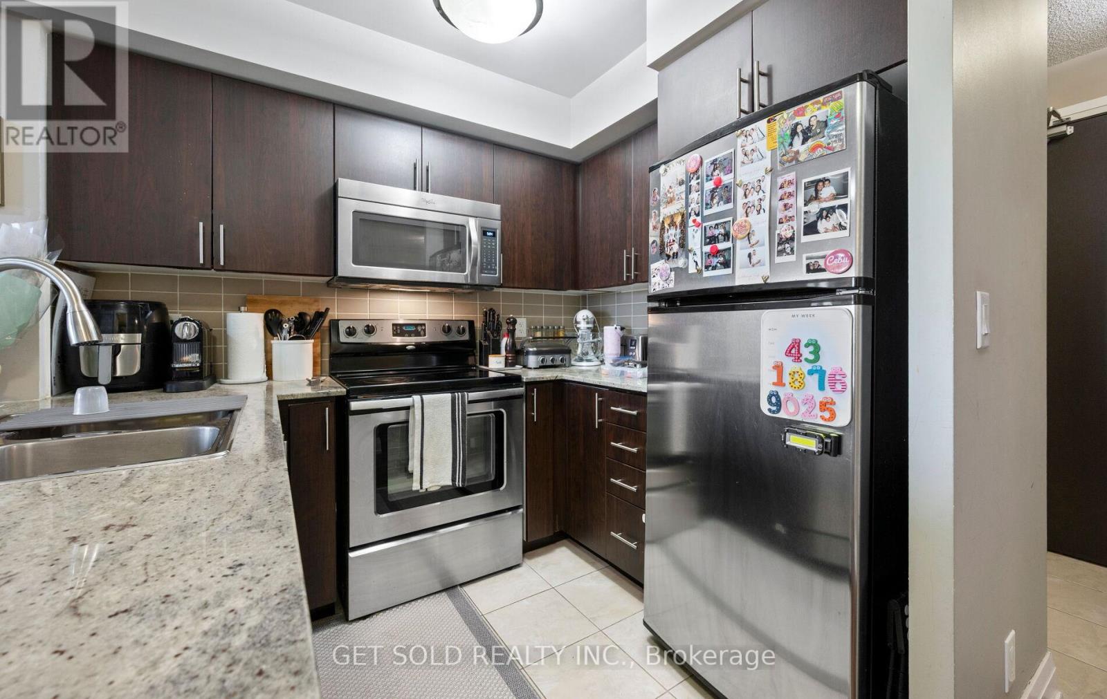 914 - 1060 Sheppard Avenue W, Toronto, Ontario  M3J 0G7 - Photo 8 - W12373680
