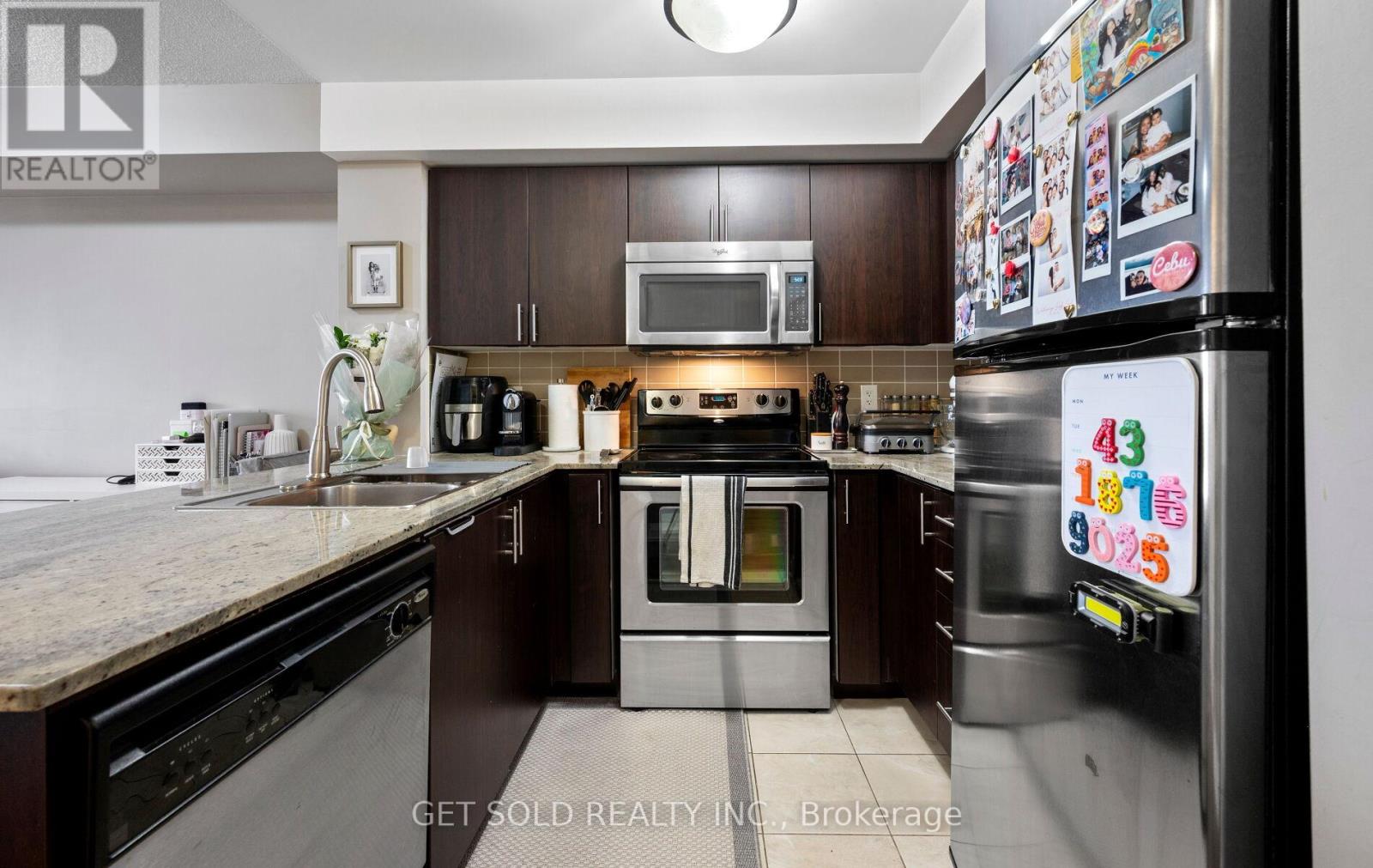 914 - 1060 Sheppard Avenue W, Toronto, Ontario  M3J 0G7 - Photo 9 - W12373680