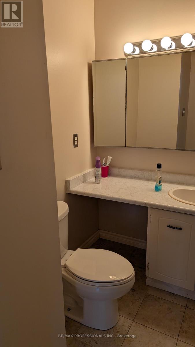 1003 - 1320 Mississauga Valley Boulevard, Mississauga, Ontario  L5A 3S9 - Photo 4 - W12373698