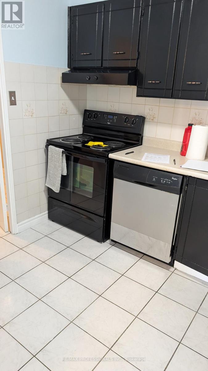 1003 - 1320 Mississauga Valley Boulevard, Mississauga, Ontario  L5A 3S9 - Photo 8 - W12373698