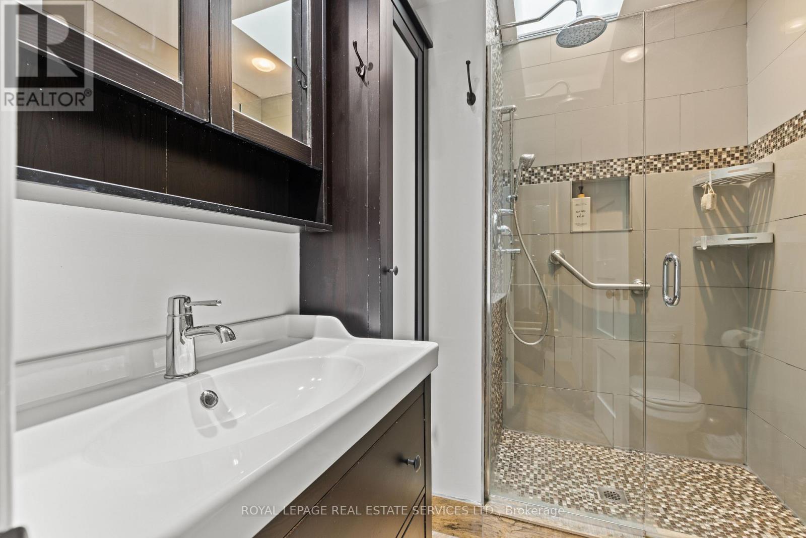 5 - 2303 Marine Drive, Oakville, Ontario  L6L 1C2 - Photo 28 - W12373705