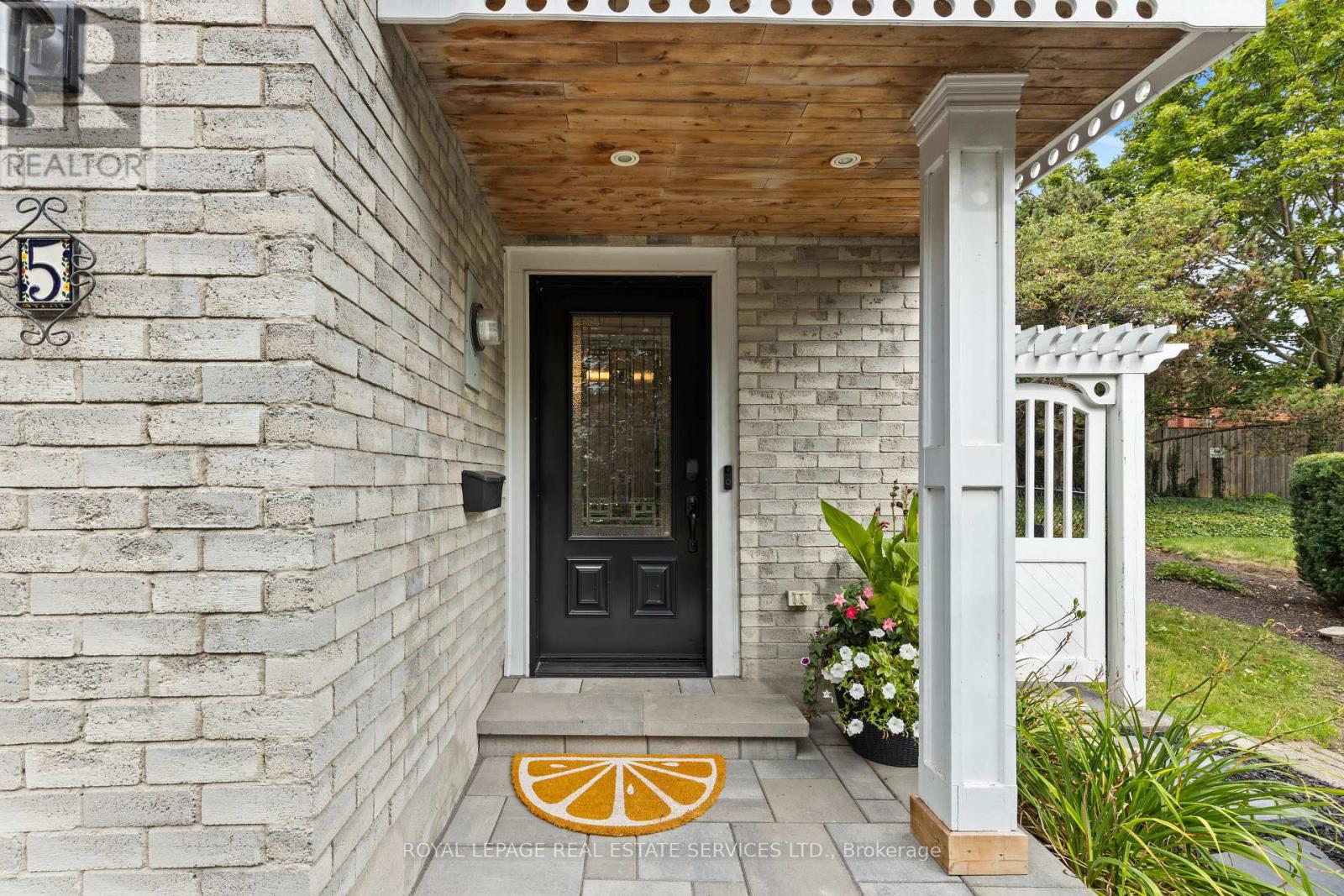 Property at 5 - 2303 MARINE DRIVE image 4