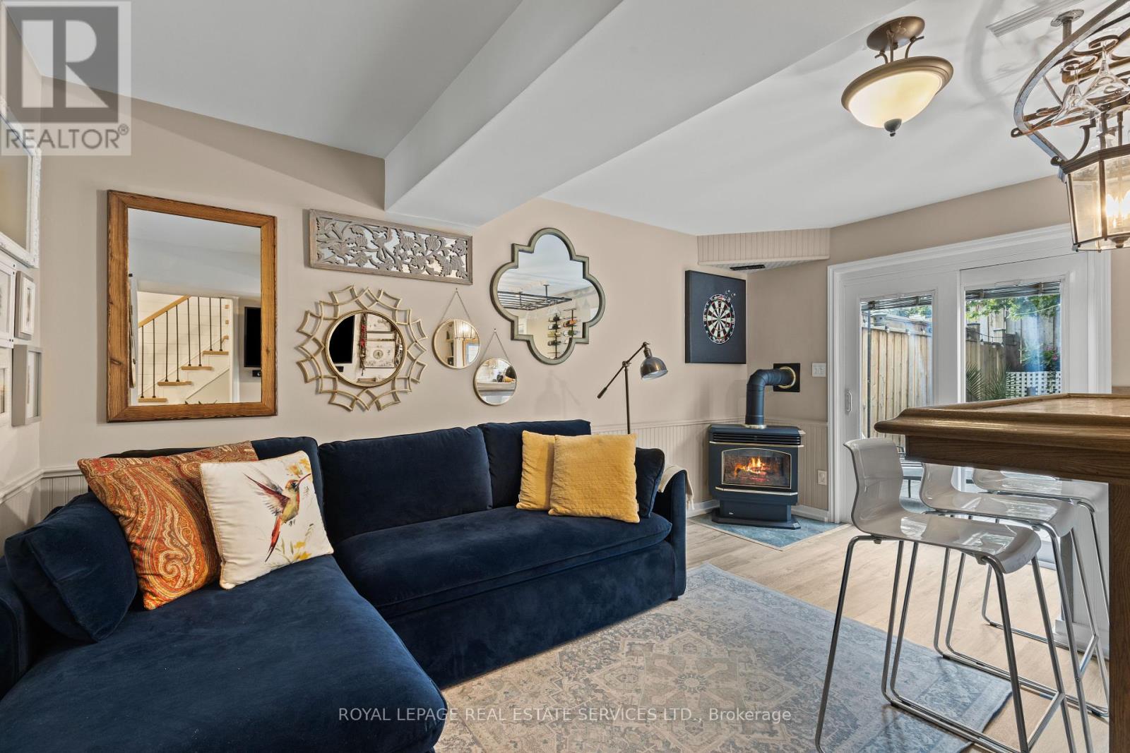5 - 2303 Marine Drive, Oakville, Ontario  L6L 1C2 - Photo 7 - W12373705