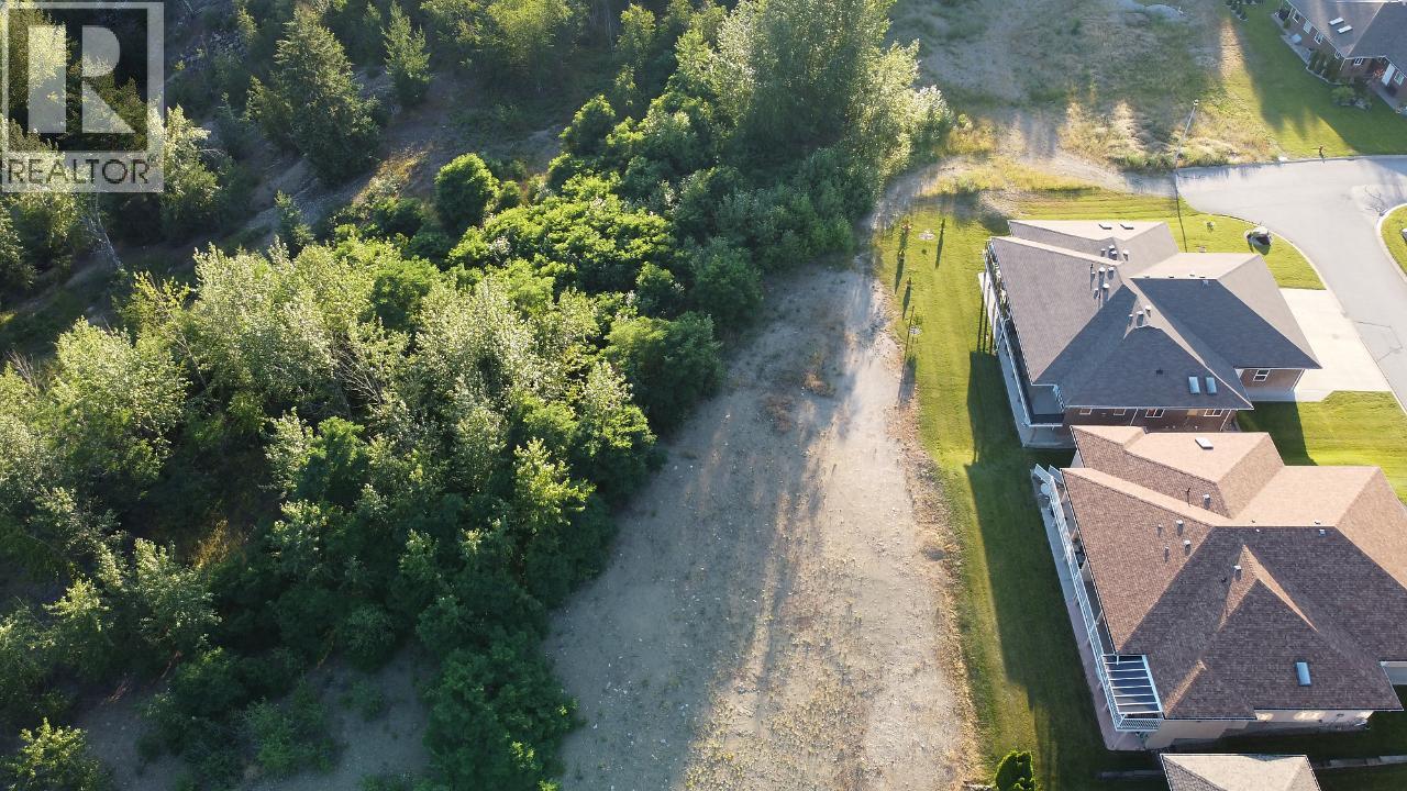 8000 Devito Drive, Trail, British Columbia  V1R 4W2 - Photo 6 - 2478165