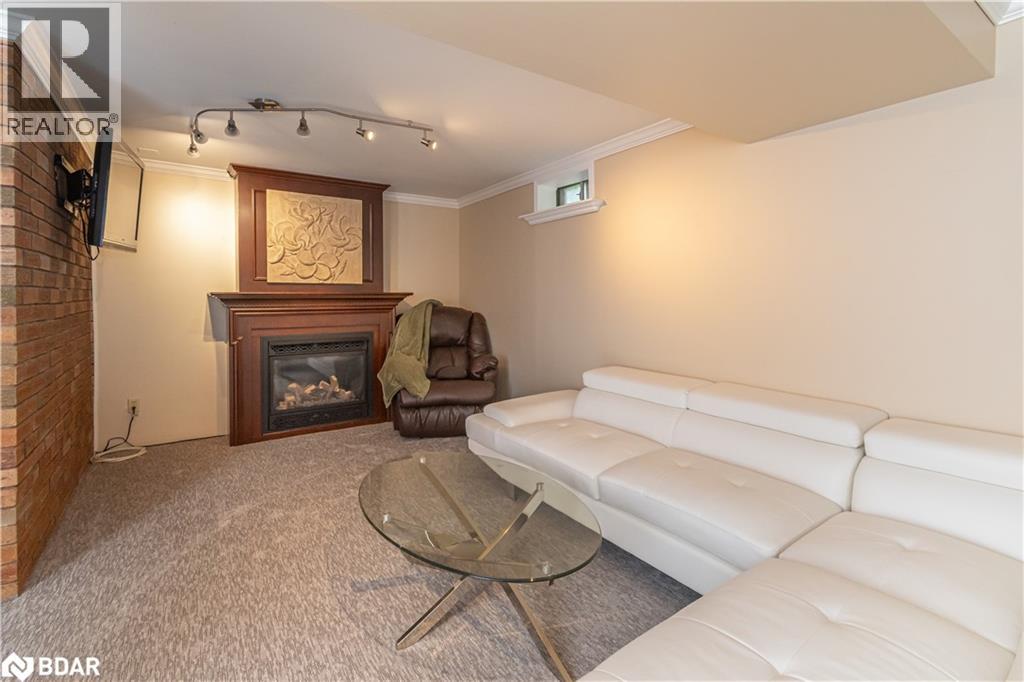 1053 Westmount Avenue, Innisfil, Ontario  L9S 1W7 - Photo 13 - 40763814