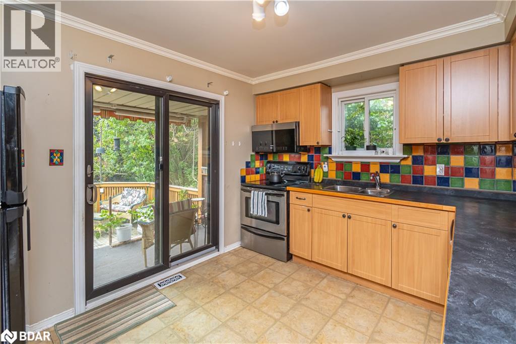 1053 Westmount Avenue, Innisfil, Ontario  L9S 1W7 - Photo 6 - 40763814