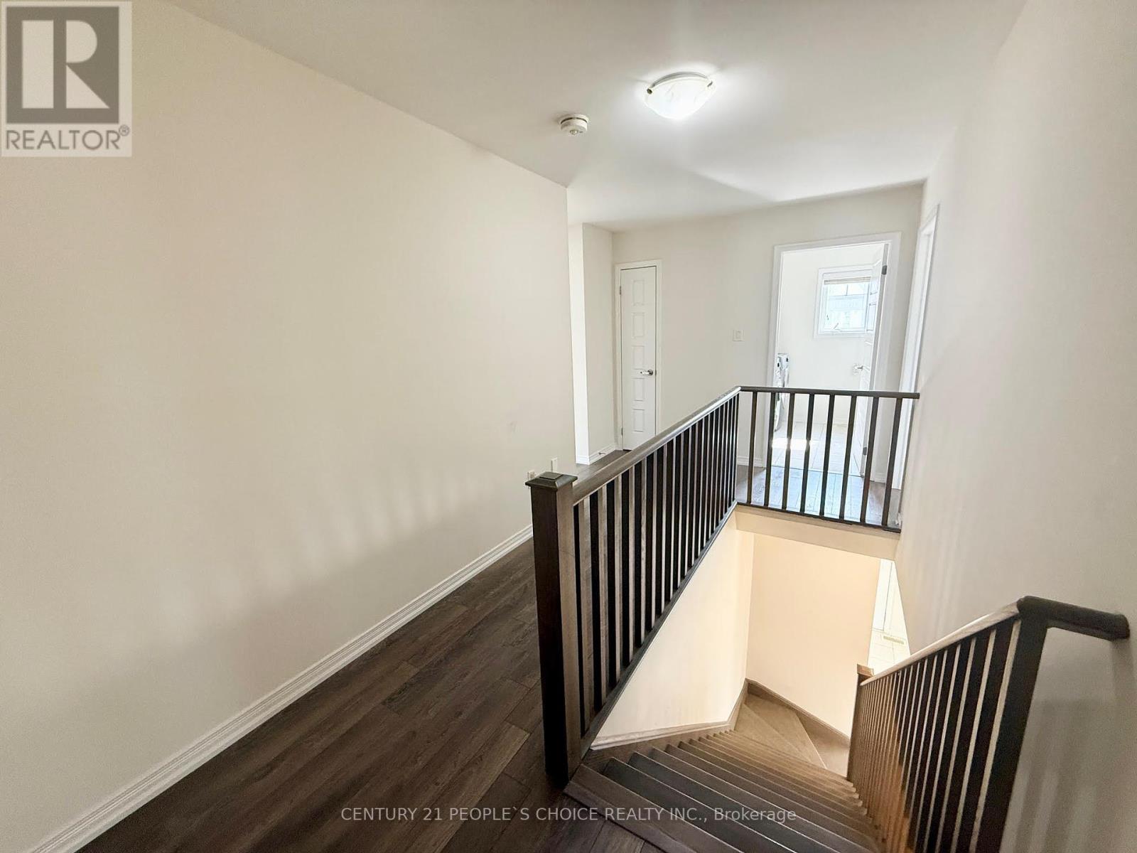 8612 Chickory Trail, Niagara Falls, Ontario  L2H 3S4 - Photo 16 - X12373597