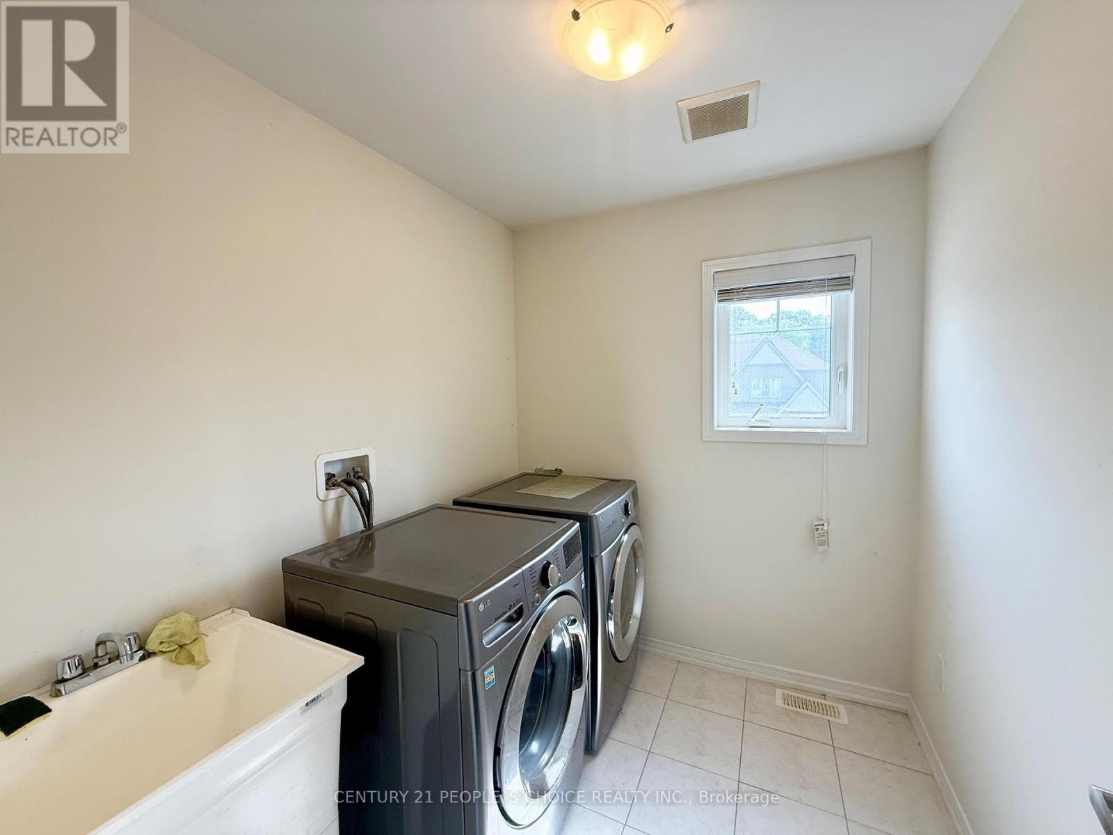 8612 Chickory Trail, Niagara Falls, Ontario  L2H 3S4 - Photo 31 - X12373597