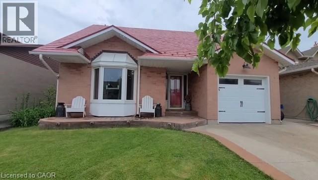 448 ACADIA Drive, Hamilton, Ontario