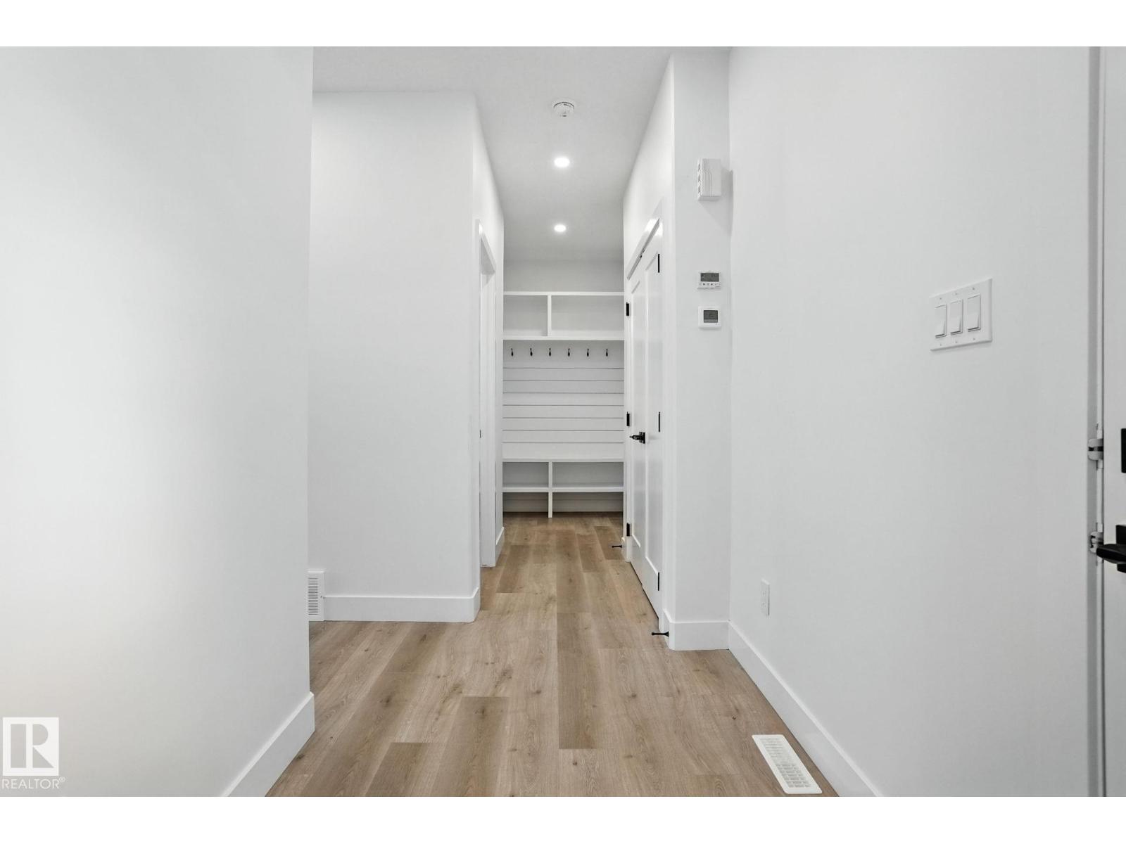 Property at 123 Hilton CV image 3