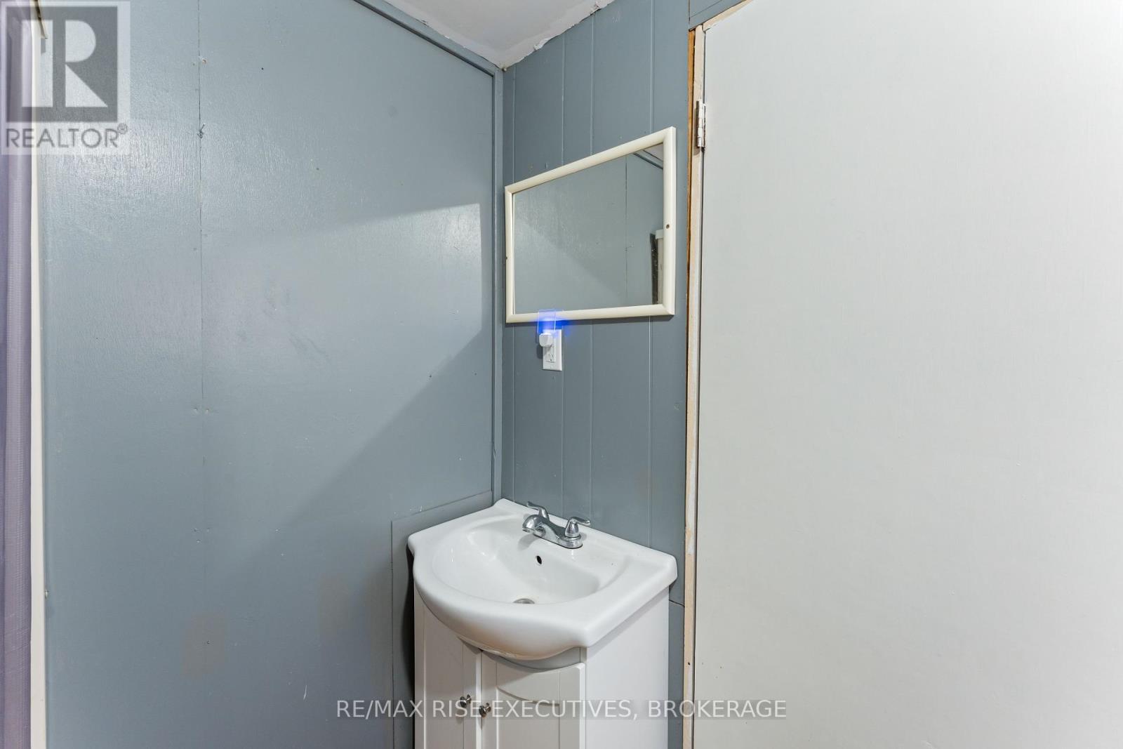 1264 Cox Road, Frontenac (Frontenac Centre), Ontario  K0H 1B0 - Photo 25 - X12373936