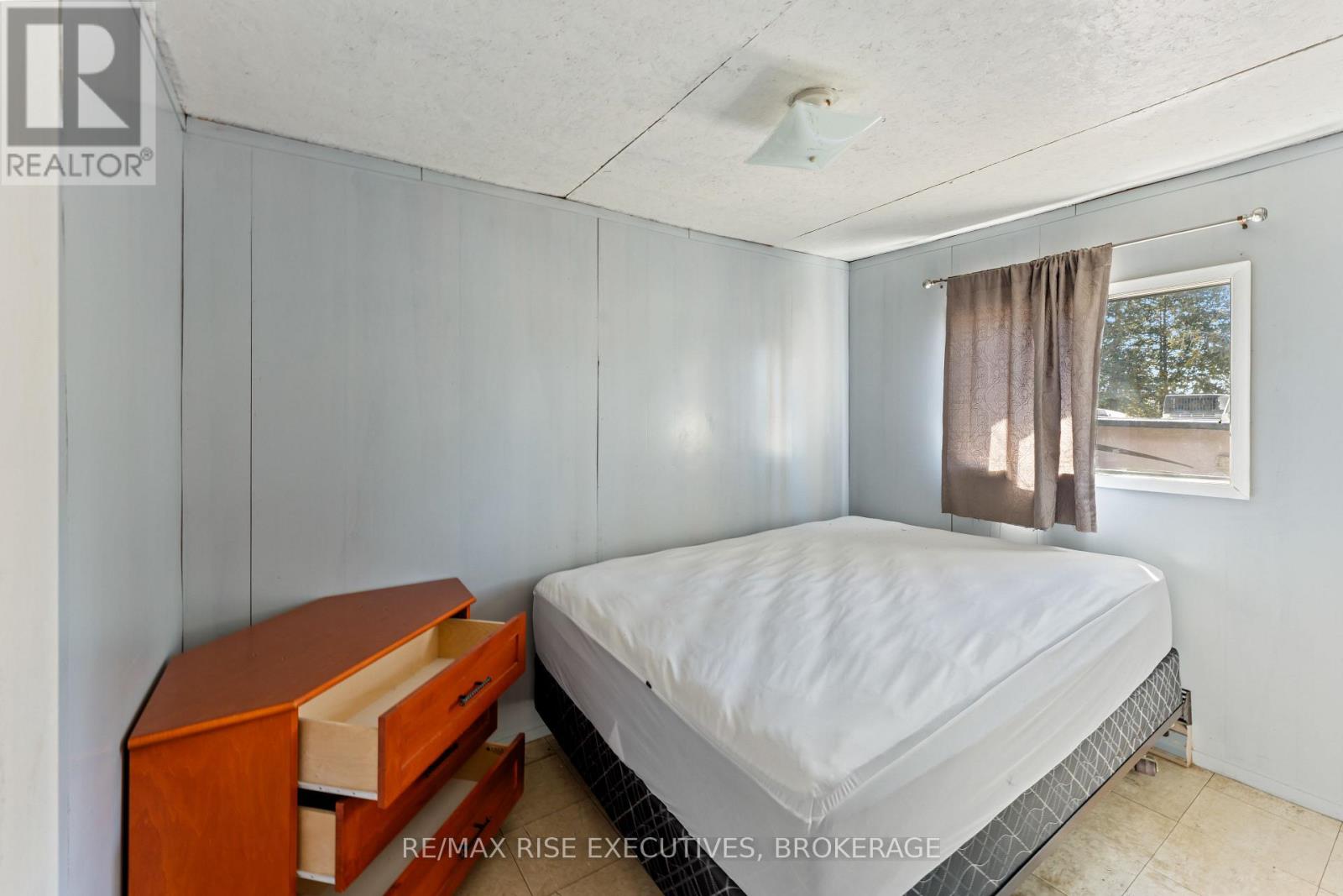 1264 Cox Road, Frontenac (Frontenac Centre), Ontario  K0H 1B0 - Photo 40 - X12373936