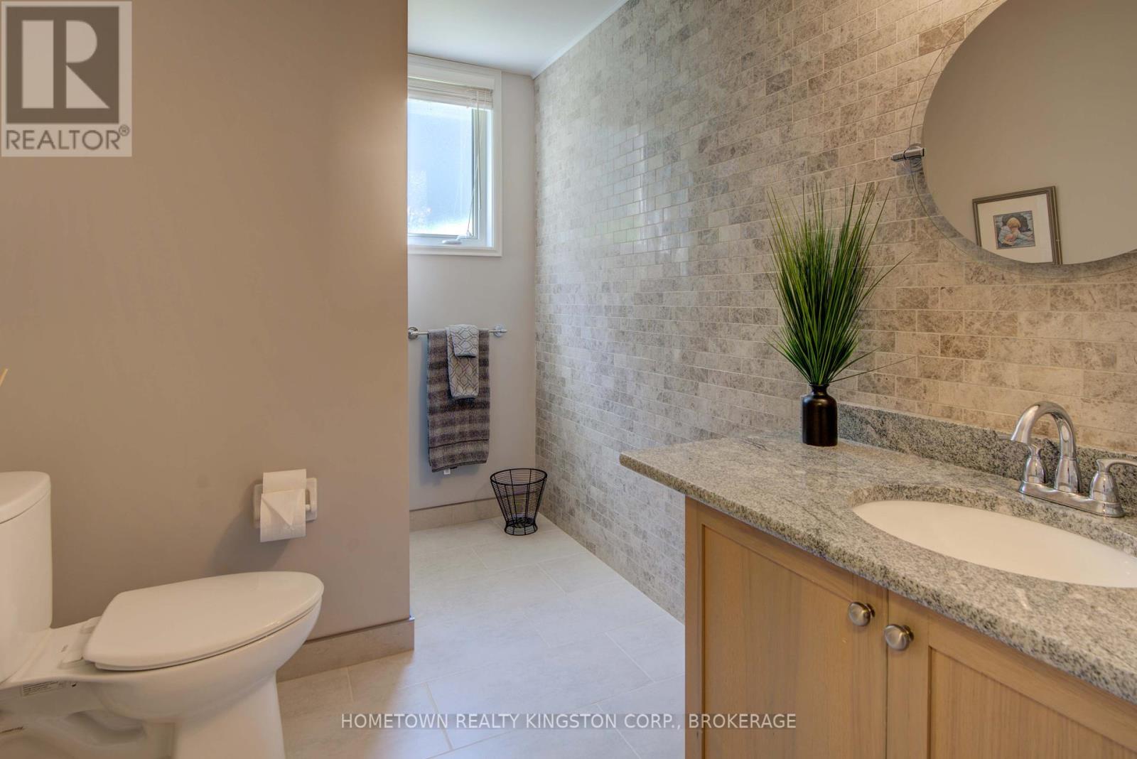 52 Glenora Drive, Loyalist, Ontario  K0H 1G0 - Photo 24 - X12373988