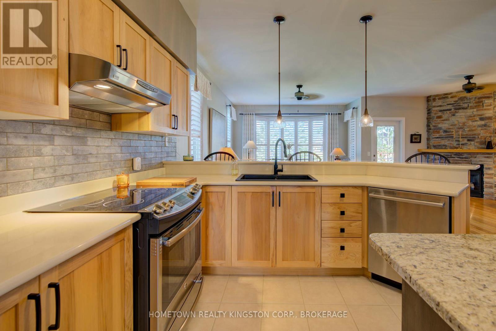 52 Glenora Drive, Loyalist, Ontario  K0H 1G0 - Photo 7 - X12373988