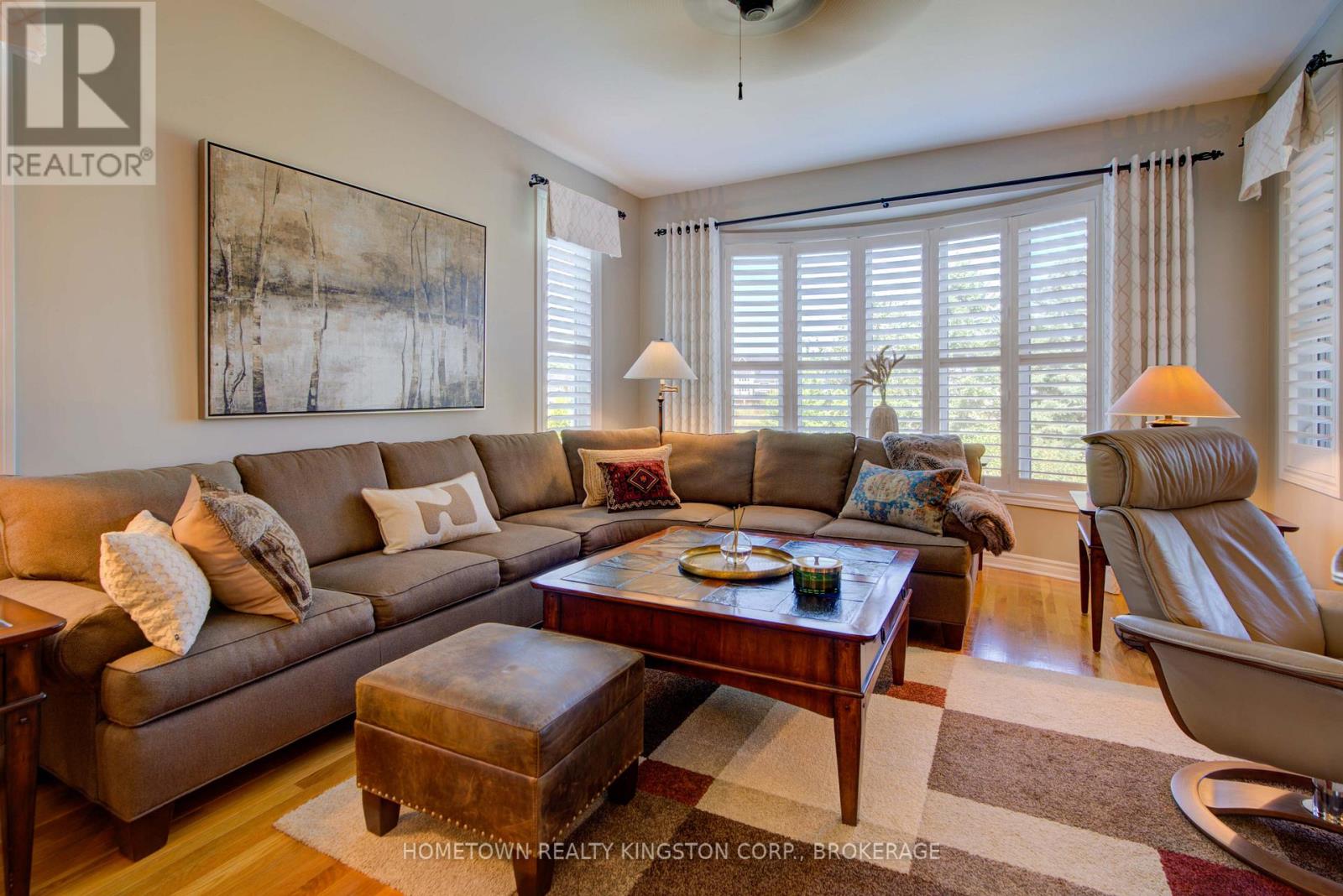 52 Glenora Drive, Loyalist, Ontario  K0H 1G0 - Photo 9 - X12373988
