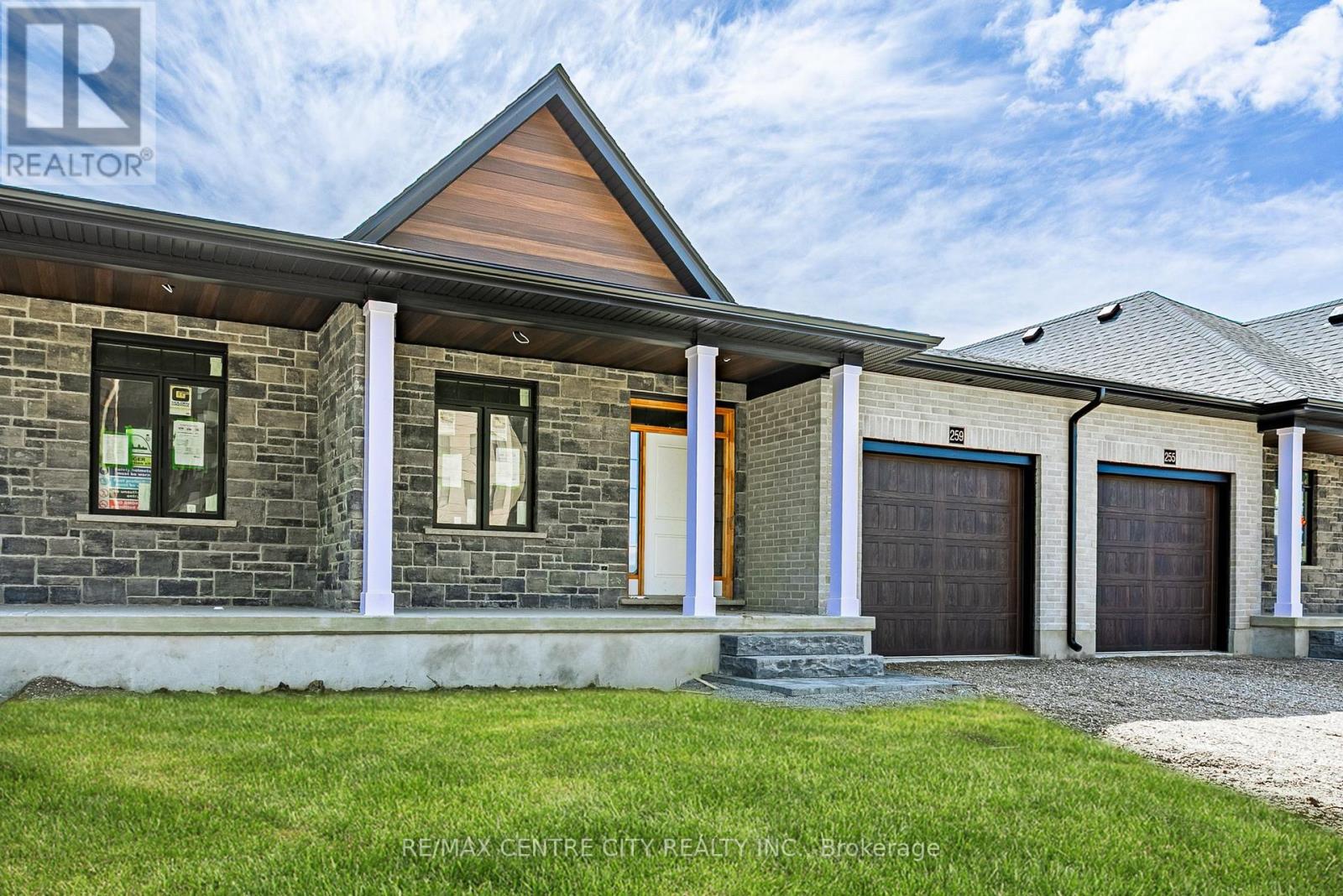 Property at 259 SOUTH CARRIAGE ROAD image 5