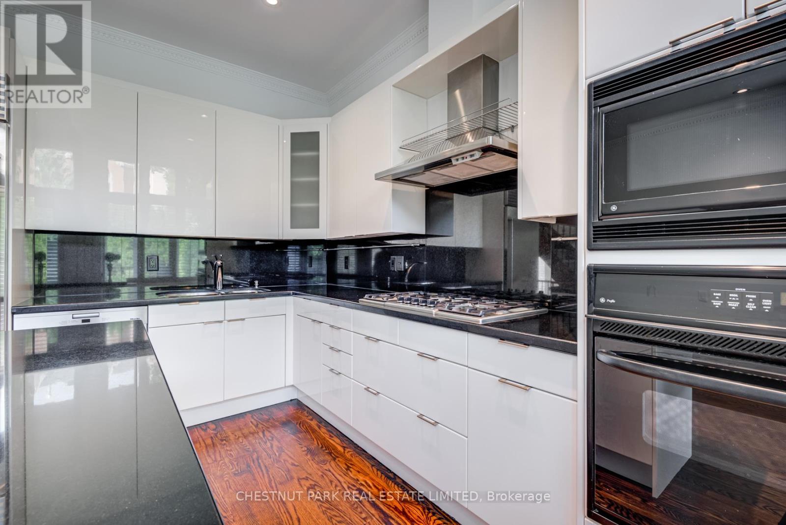 Property at 28 MARLBOROUGH AVENUE image 5