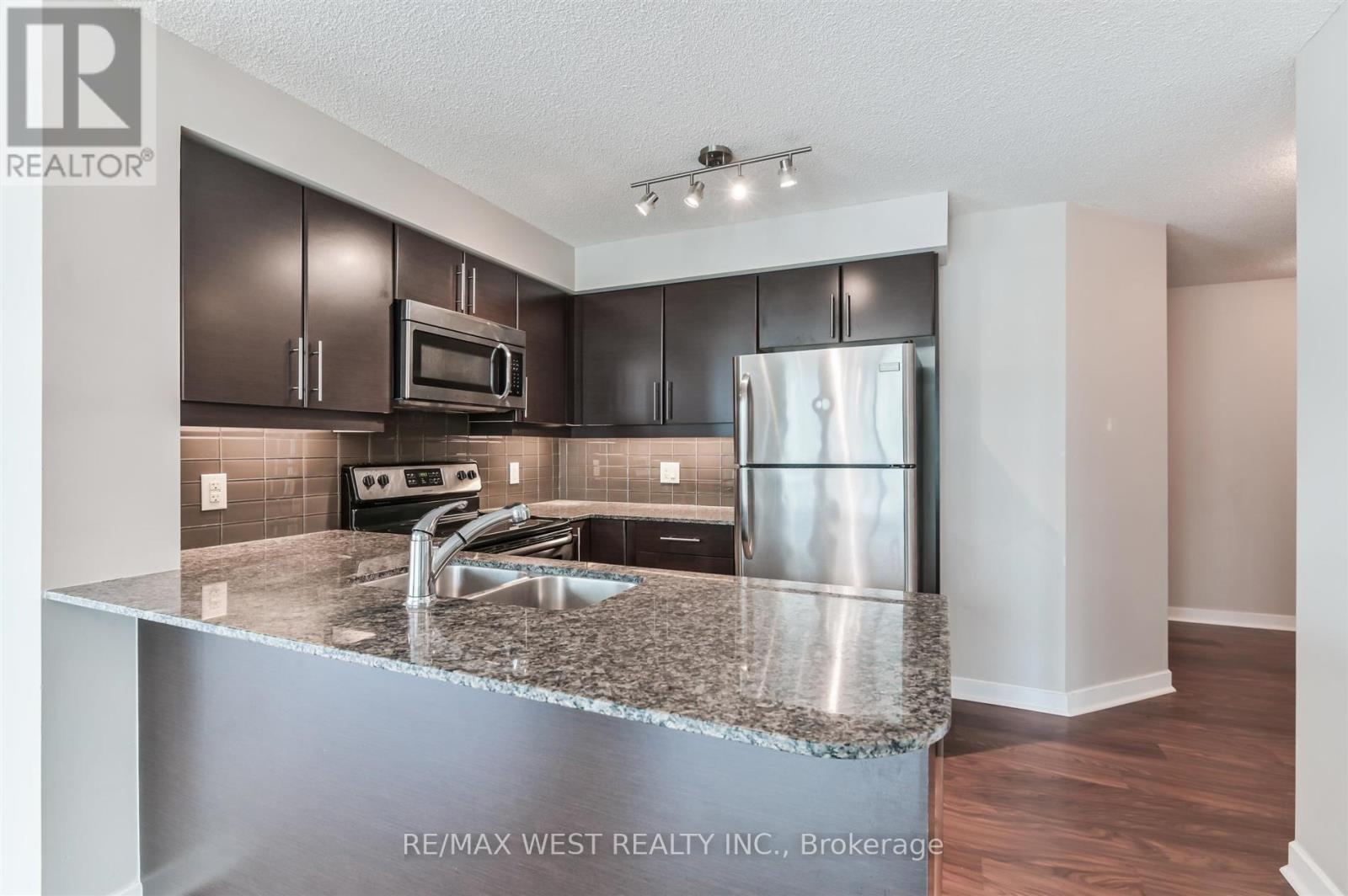 903 - 33 Bay Street, Toronto, Ontario  M5J 2Z3 - Photo 11 - C12373848