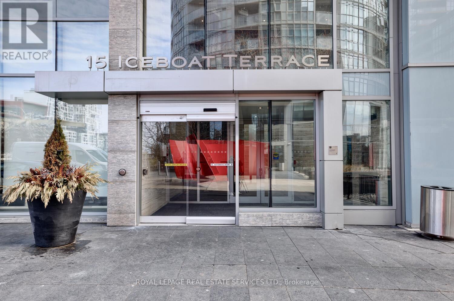 3515 - 15 Iceboat Terrace, Toronto, Ontario  M5V 4A5 - Photo 2 - C12373883