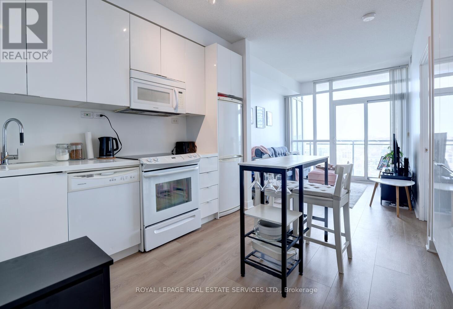 3515 - 15 Iceboat Terrace, Toronto, Ontario  M5V 4A5 - Photo 5 - C12373883