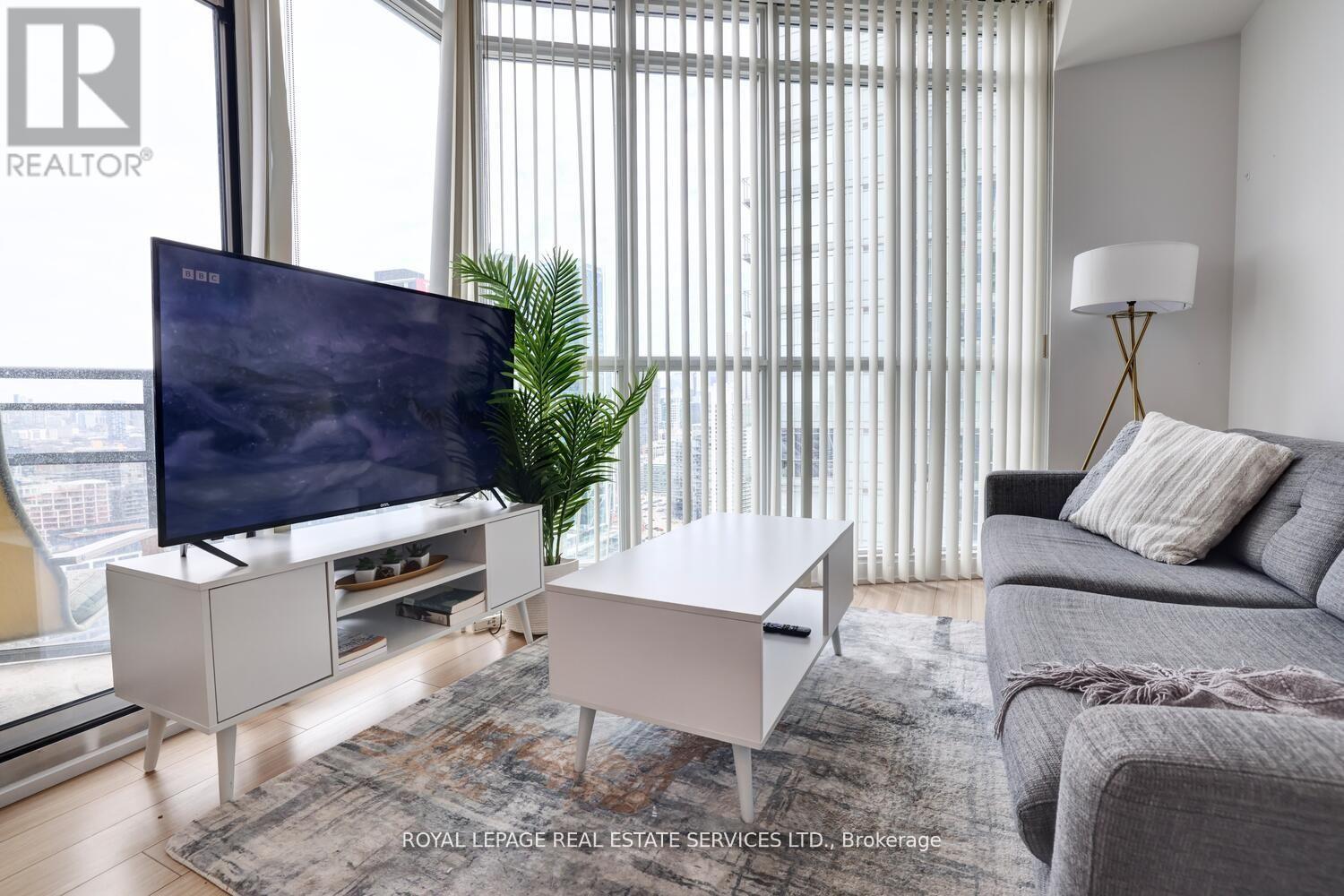 3902 - 21 Iceboat Terrace, Toronto, Ontario  M5V 4A9 - Photo 11 - C12373888