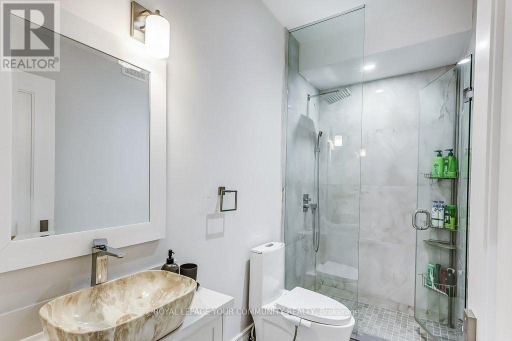 2 Hemford Crescent, Toronto (Banbury-Don Mills), Ontario  M3B 2S5 - Photo 30 - C12373901