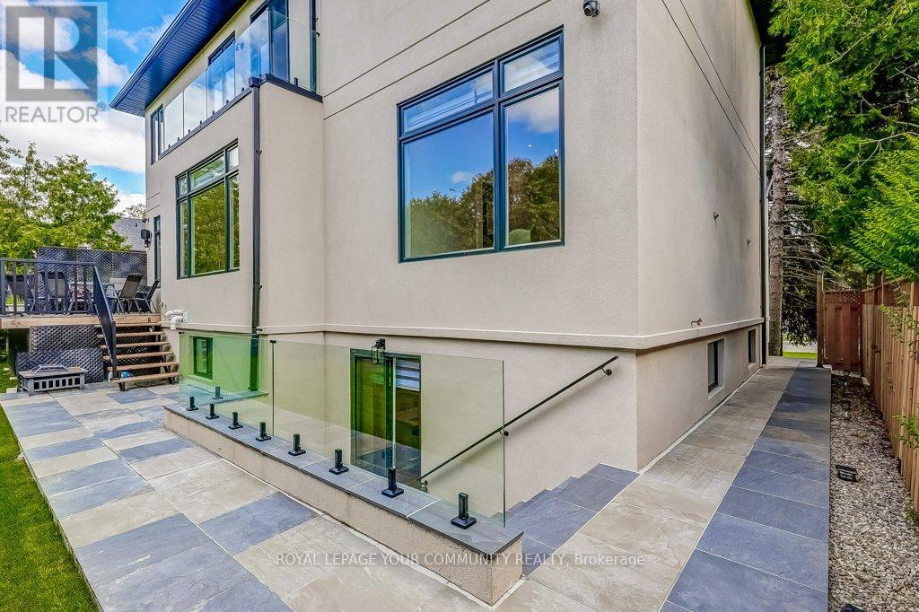 2 Hemford Crescent, Toronto (Banbury-Don Mills), Ontario  M3B 2S5 - Photo 34 - C12373901