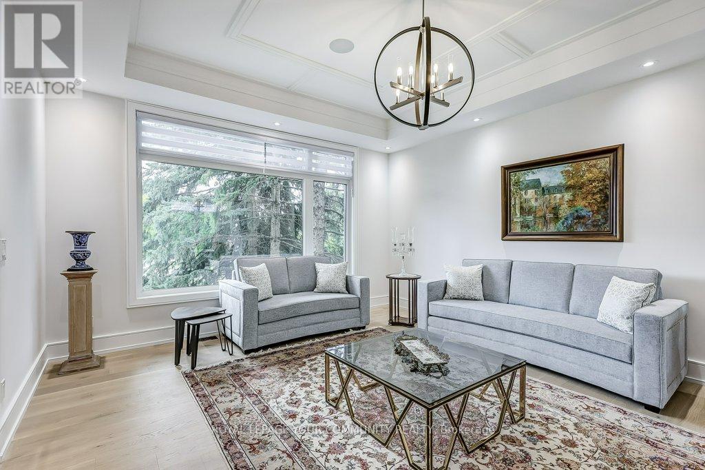 2 Hemford Crescent, Toronto (Banbury-Don Mills), Ontario  M3B 2S5 - Photo 7 - C12373901