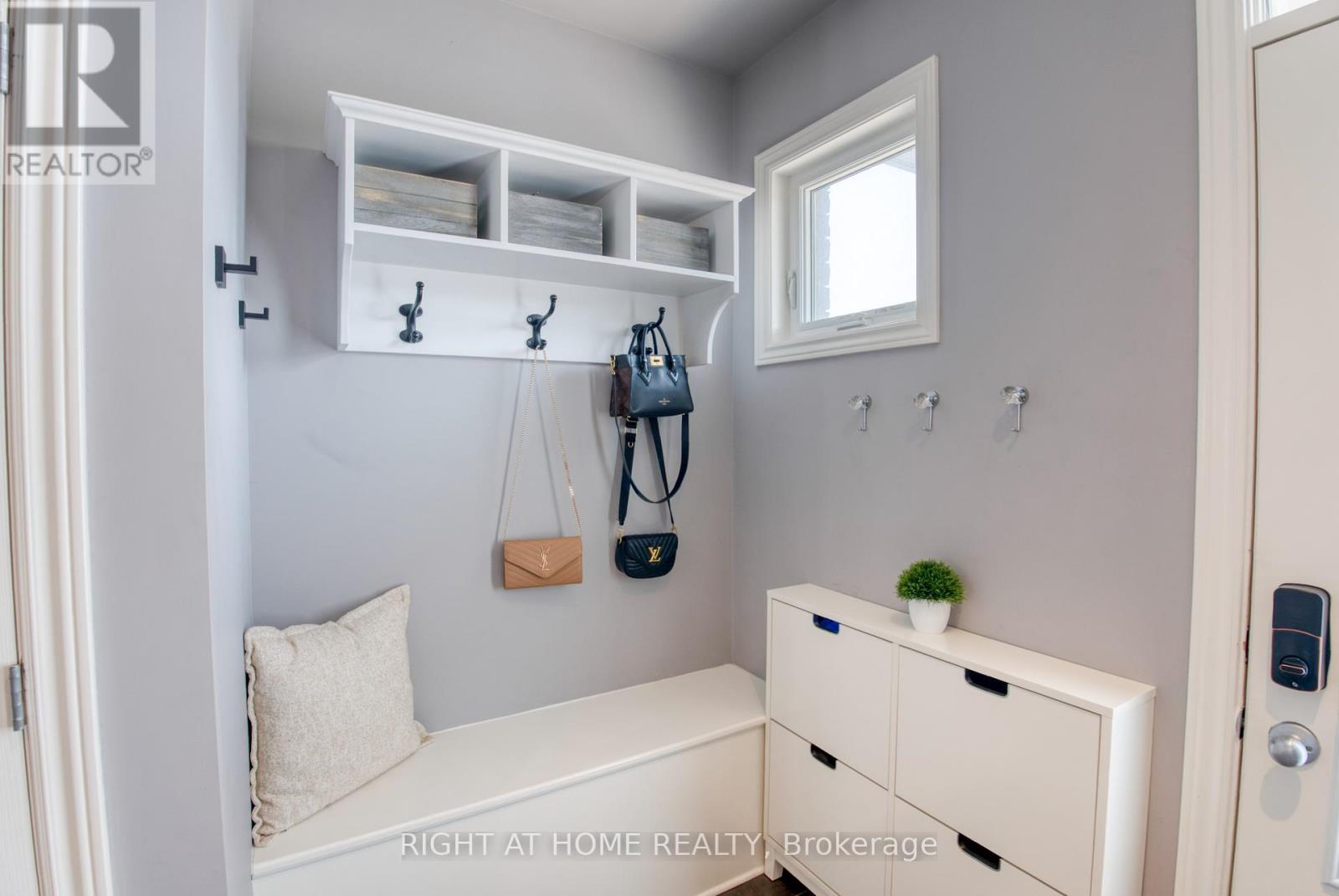 1148 Beckett Crescent, Ottawa, Ontario  K2S 0Z2 - Photo 3 - X12374009