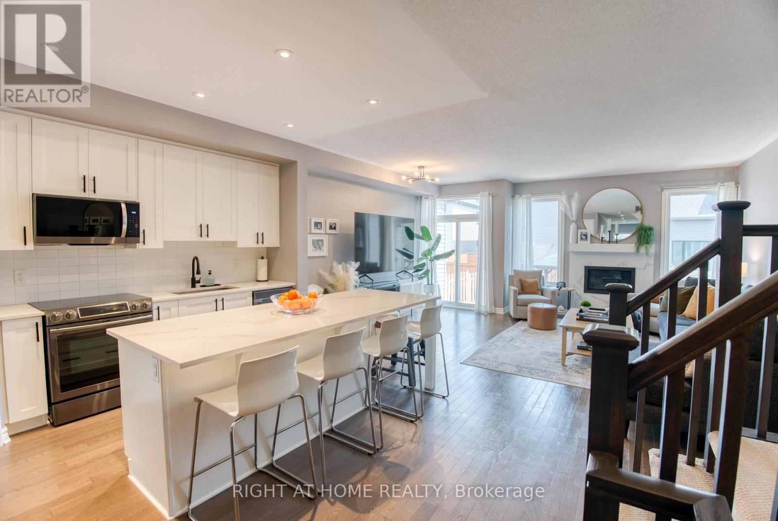 1148 Beckett Crescent, Ottawa, Ontario  K2S 0Z2 - Photo 5 - X12374009