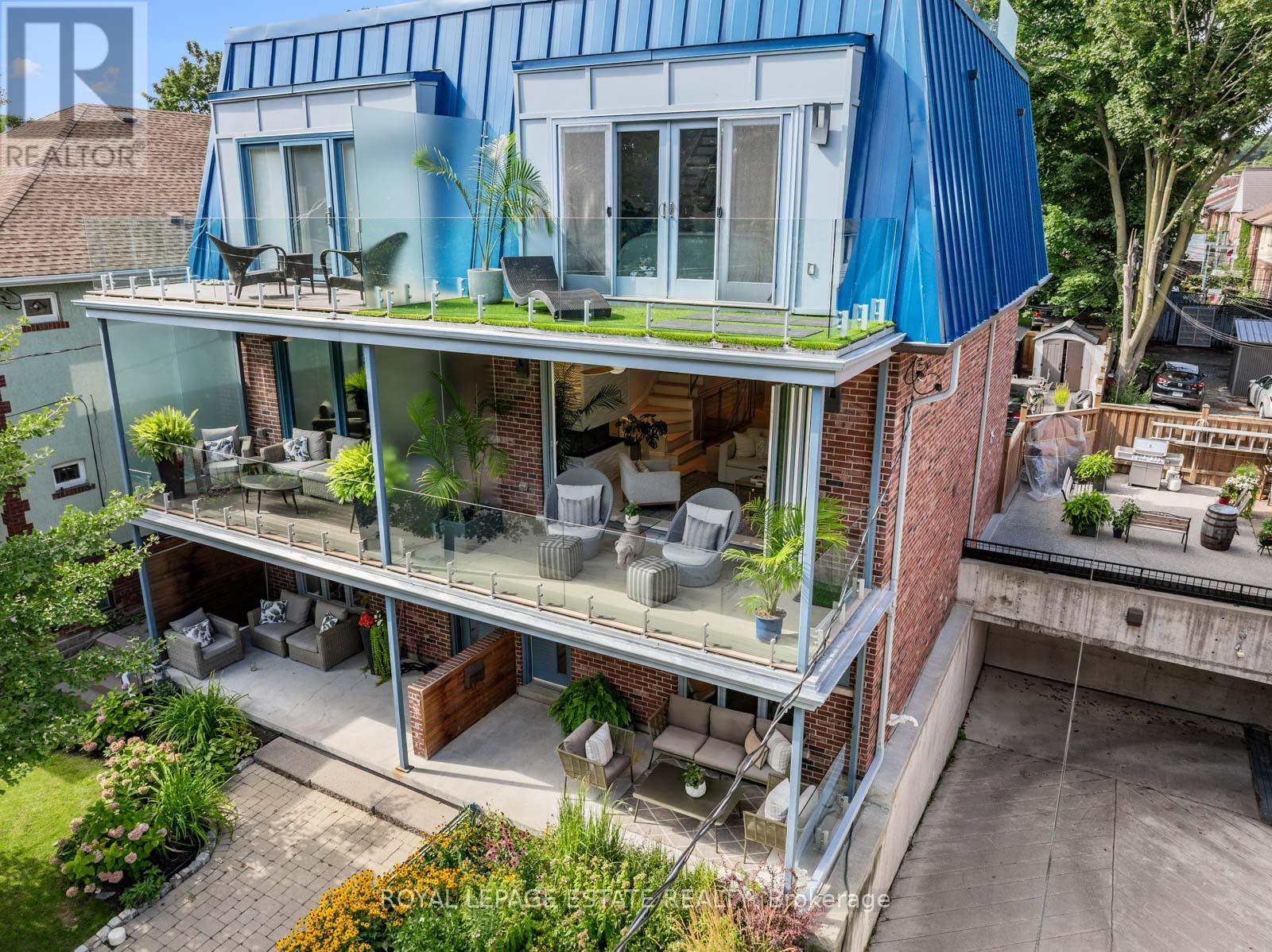 Property at 62 HUBBARD BOULEVARD image 1