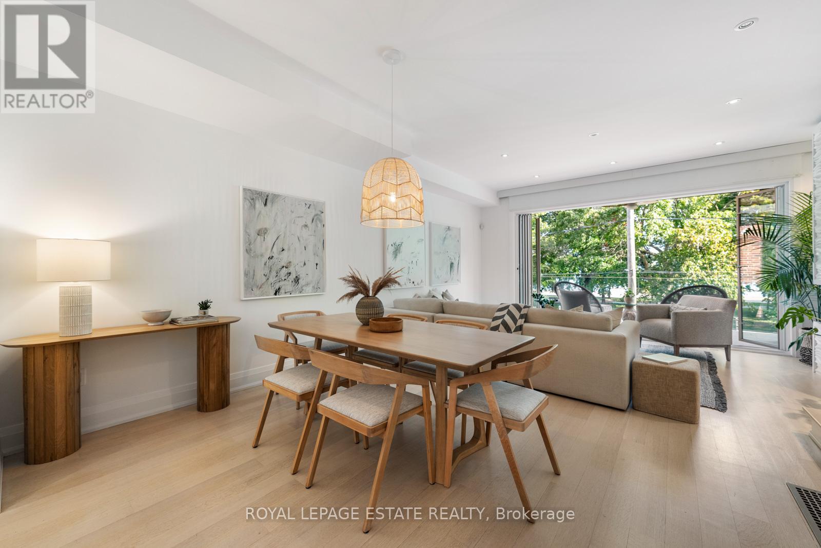 62 Hubbard Boulevard, Toronto, Ontario  M4E 1A4 - Photo 15 - E12373872