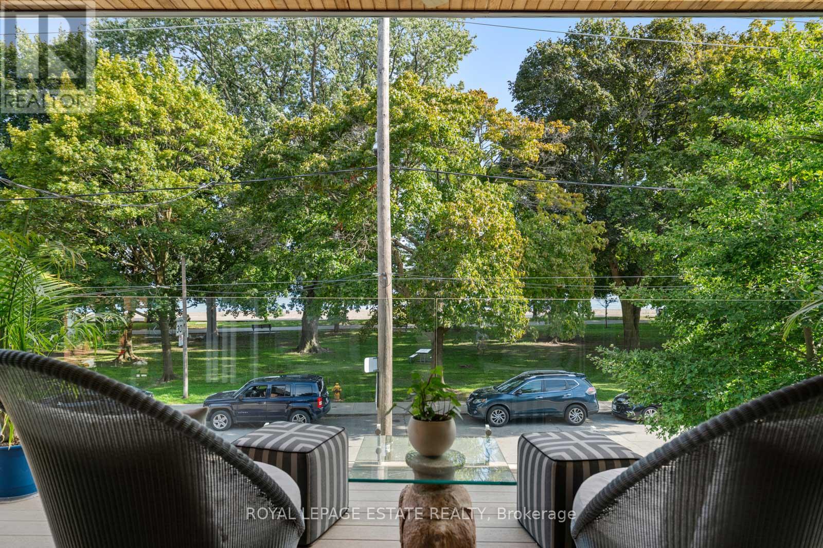 62 Hubbard Boulevard, Toronto, Ontario  M4E 1A4 - Photo 20 - E12373872