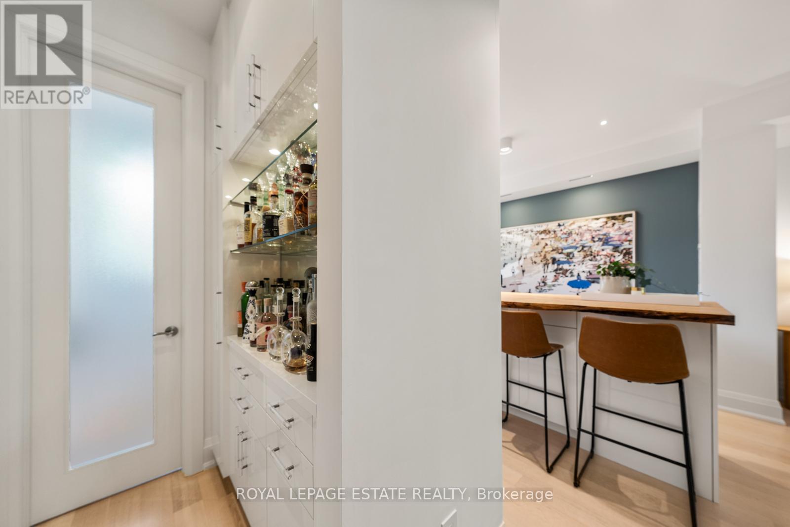 62 Hubbard Boulevard, Toronto, Ontario  M4E 1A4 - Photo 24 - E12373872
