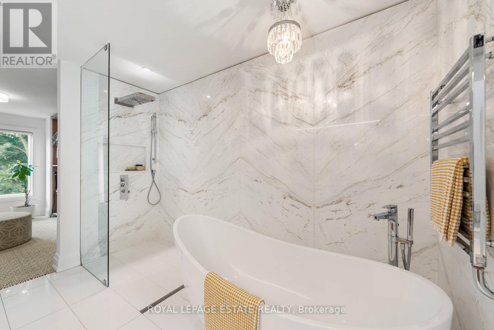 62 Hubbard Boulevard, Toronto, Ontario  M4E 1A4 - Photo 28 - E12373872