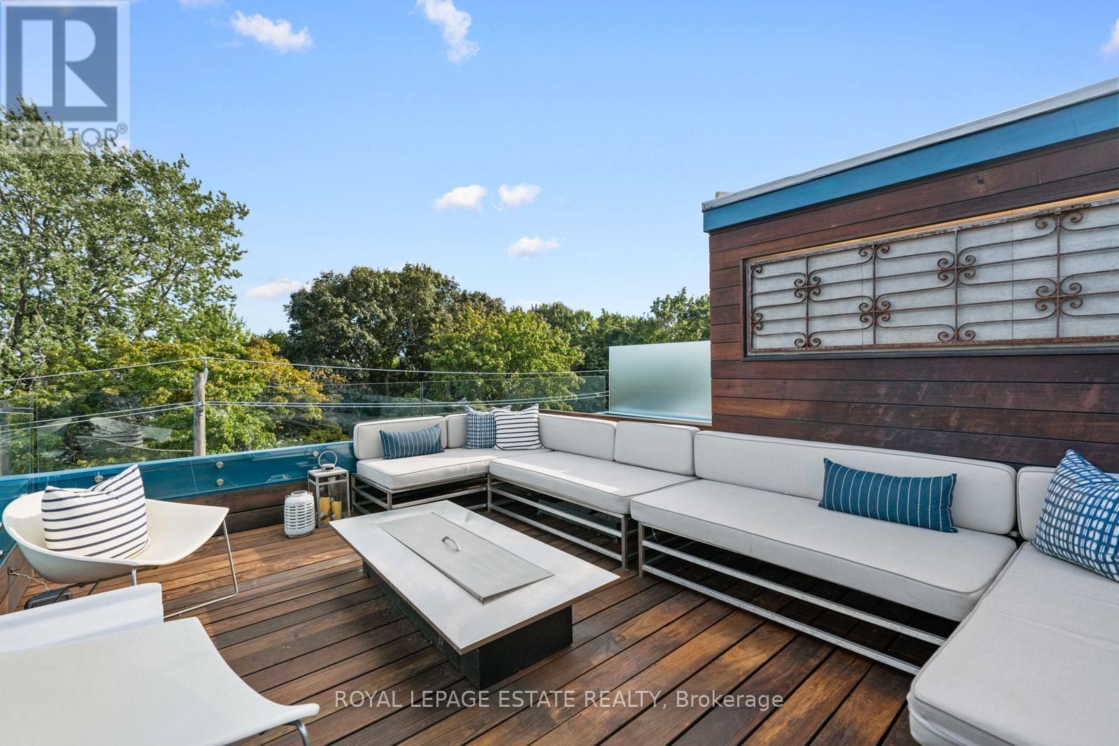 62 Hubbard Boulevard, Toronto, Ontario  M4E 1A4 - Photo 34 - E12373872