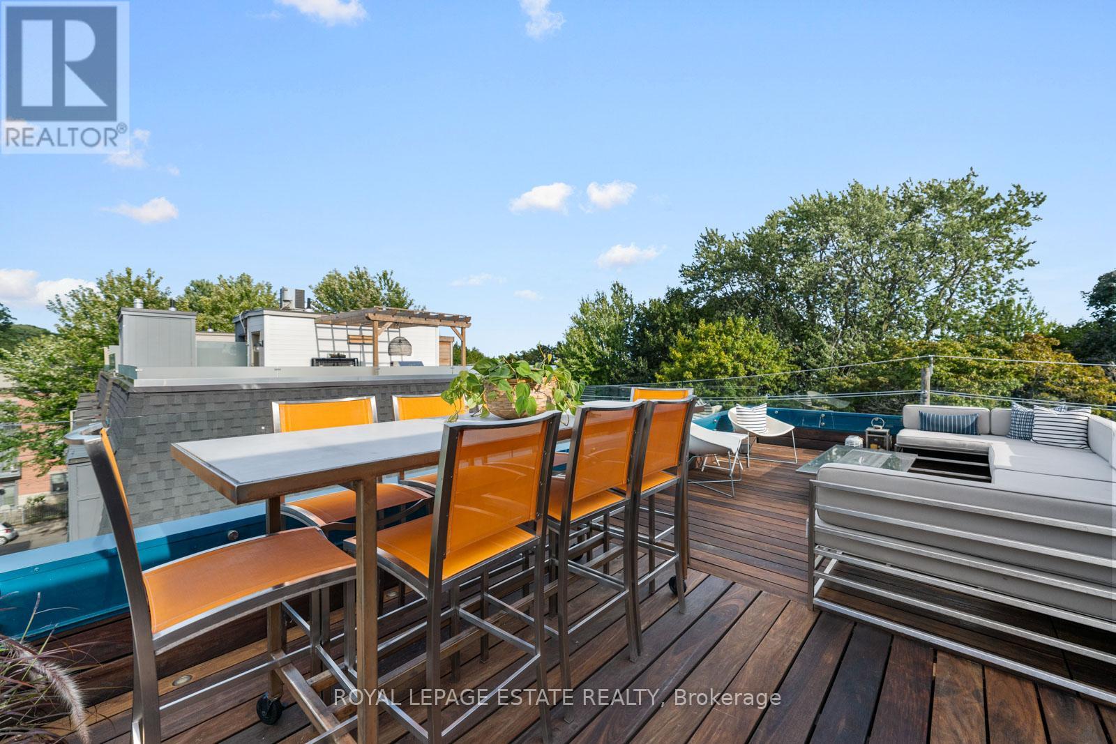 62 Hubbard Boulevard, Toronto, Ontario  M4E 1A4 - Photo 35 - E12373872
