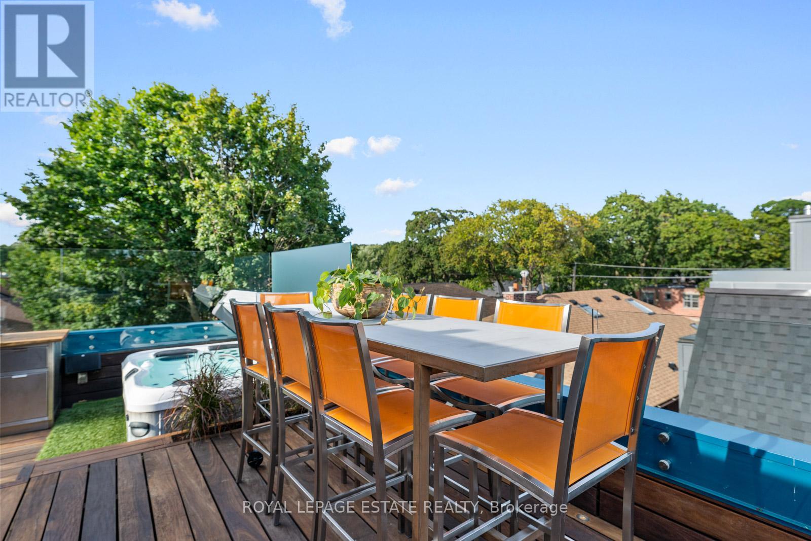 62 Hubbard Boulevard, Toronto, Ontario  M4E 1A4 - Photo 36 - E12373872